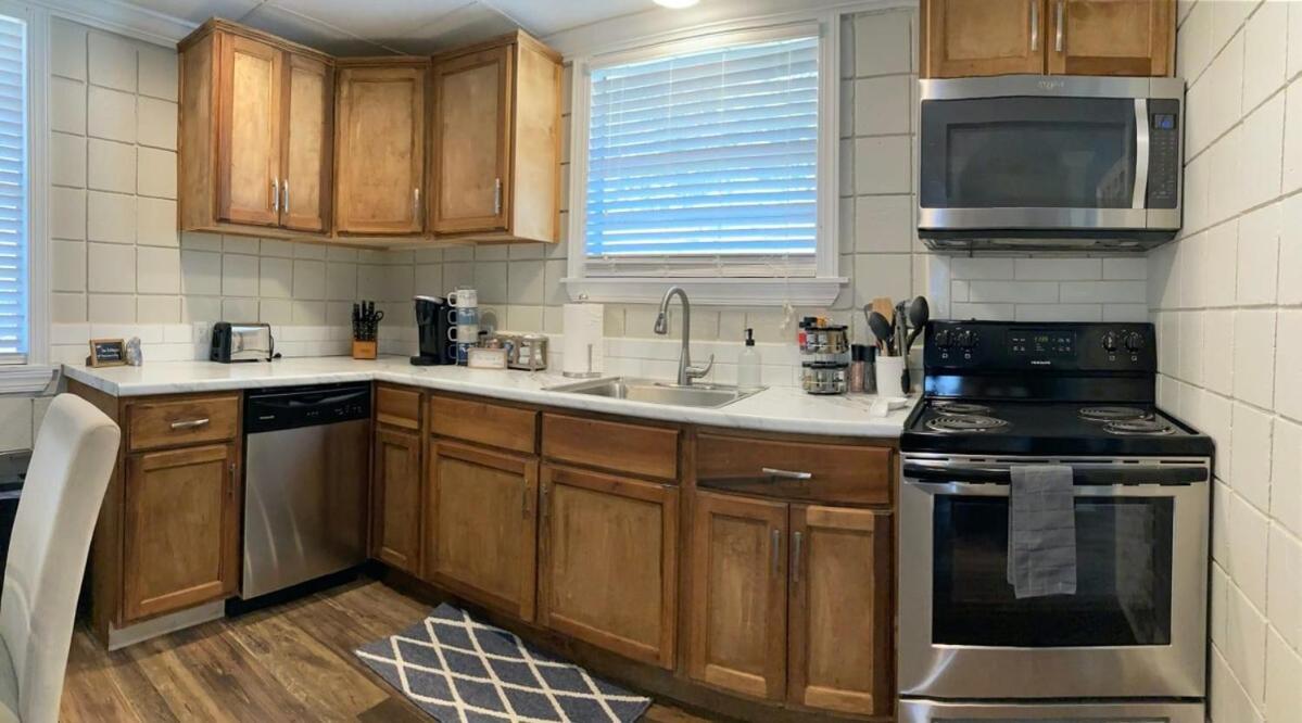 Comfortable Cottage On The Blue Mile - Close To Gsu! Statesboro Exterior foto